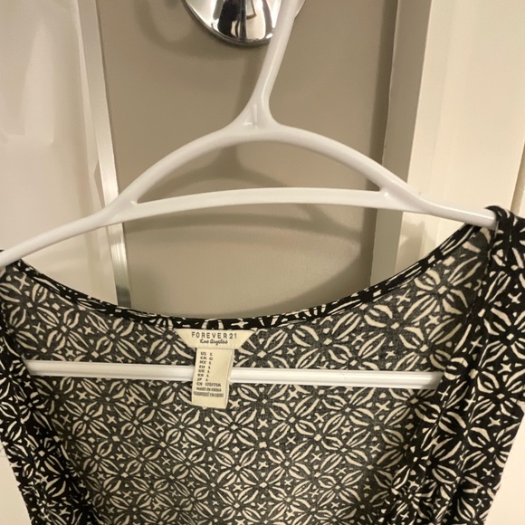 Printed Sleeveless Romper - Picture 1 of 2